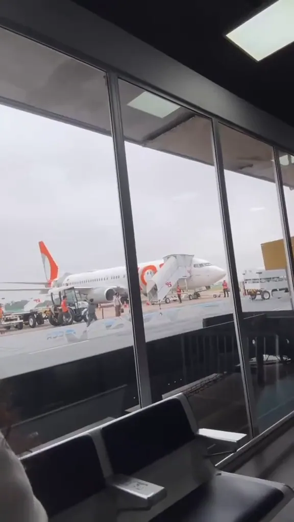 Jaqueline contando em vídeo sua experiência com a Você nas Nuvens.
